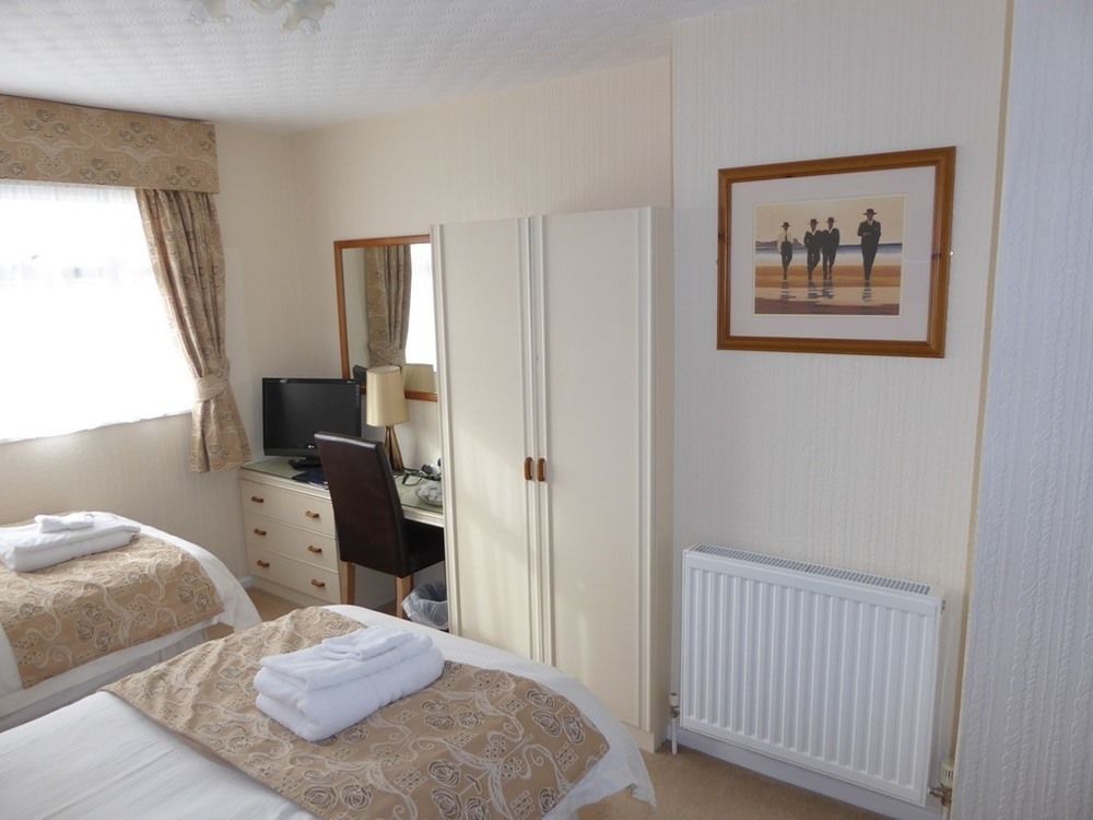 The Berwick - Over 40'S Only Blackpool Dış mekan fotoğraf