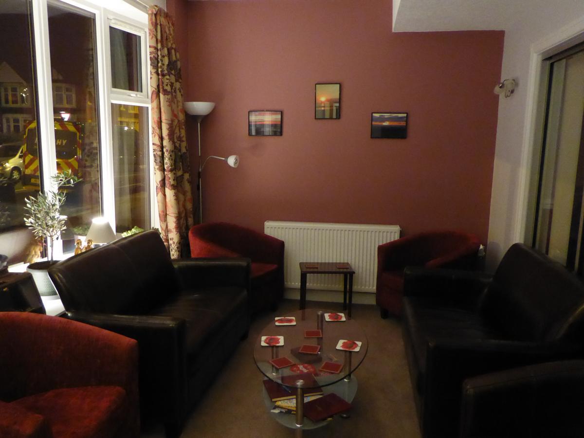 The Berwick - Over 40'S Only Blackpool Dış mekan fotoğraf