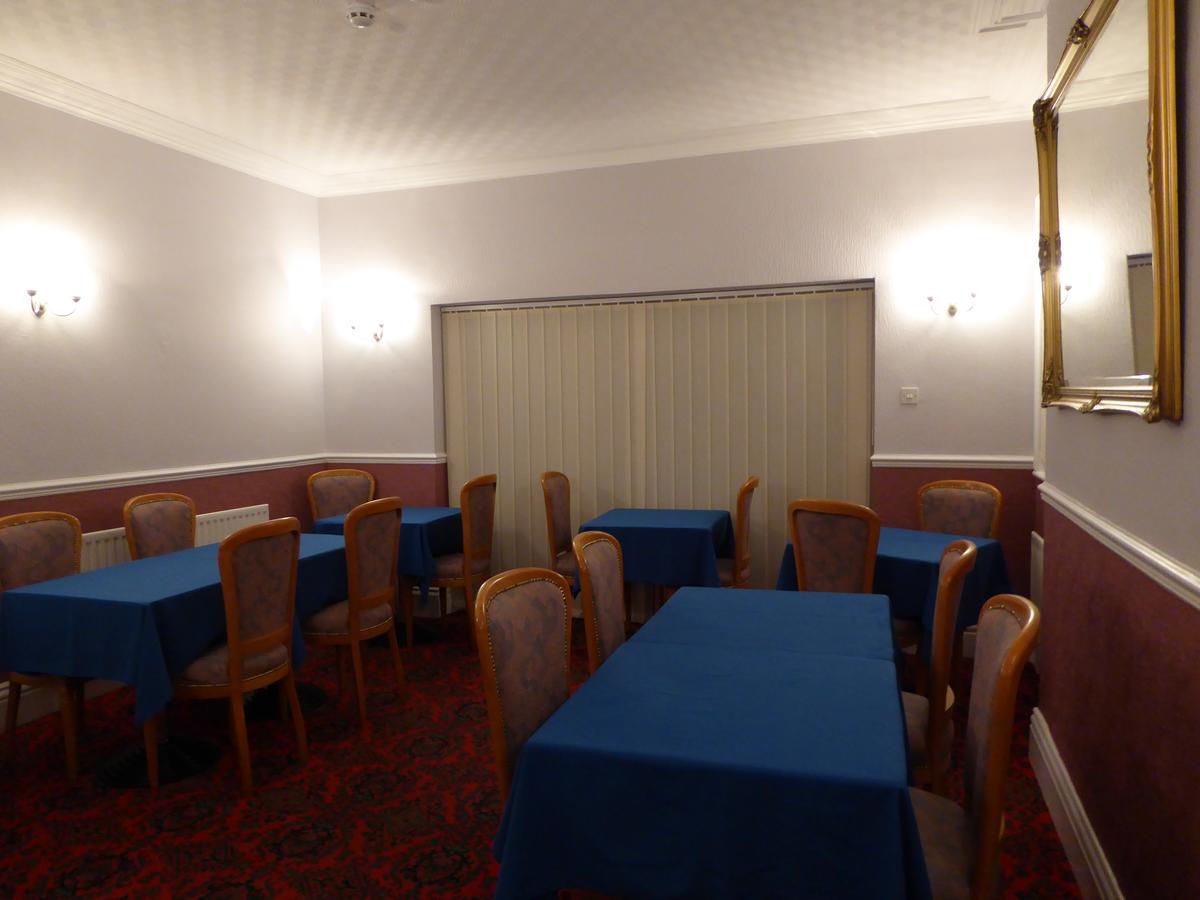 The Berwick - Over 40'S Only Blackpool Dış mekan fotoğraf