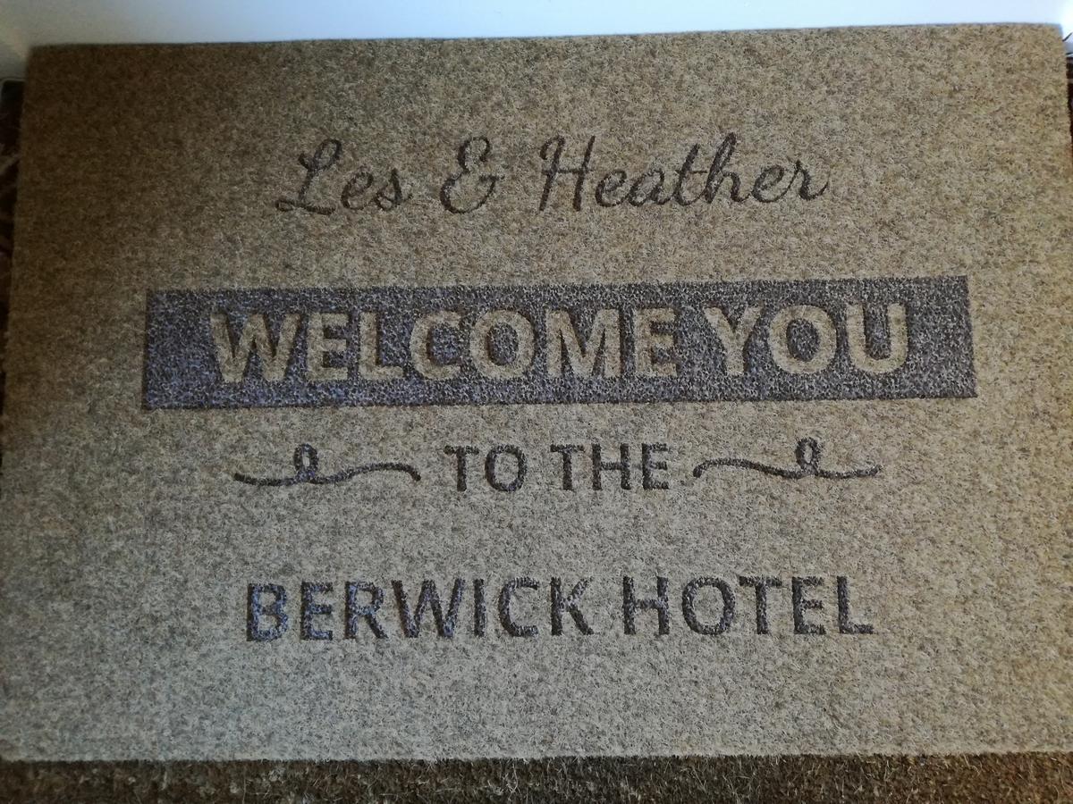 The Berwick - Over 40'S Only Blackpool Dış mekan fotoğraf